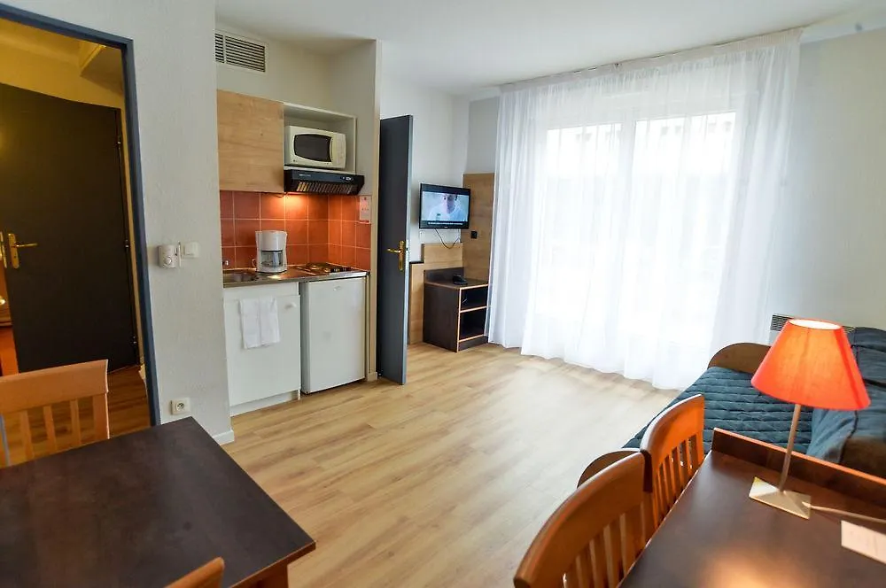 Apparthotel Privilodges Lyon Lumiere 3*,