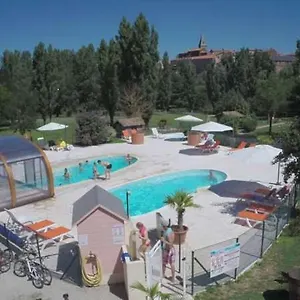 https://le-hameau-des-genets.midi-pyreneeshotels.com