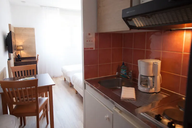 Apparthotel Privilodges Lyon Lumiere 3*,