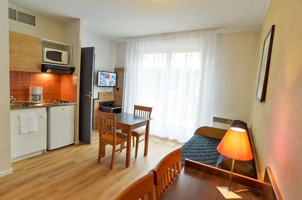 Apparthotel Privilodges Lyon Lumiere 3*,  France