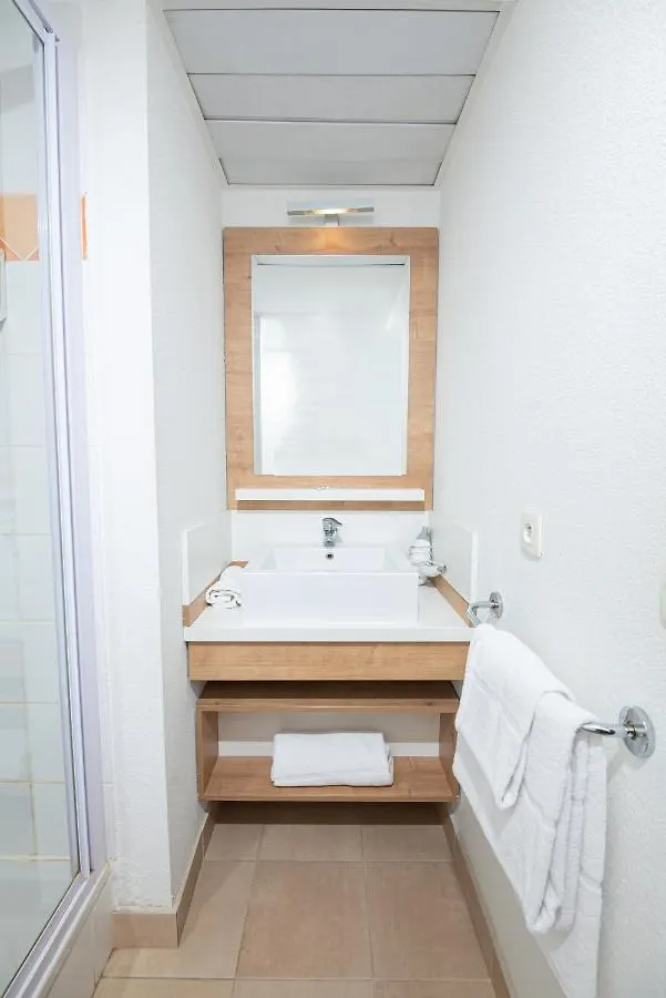 Apparthotel Privilodges Lyon Lumiere 3*,